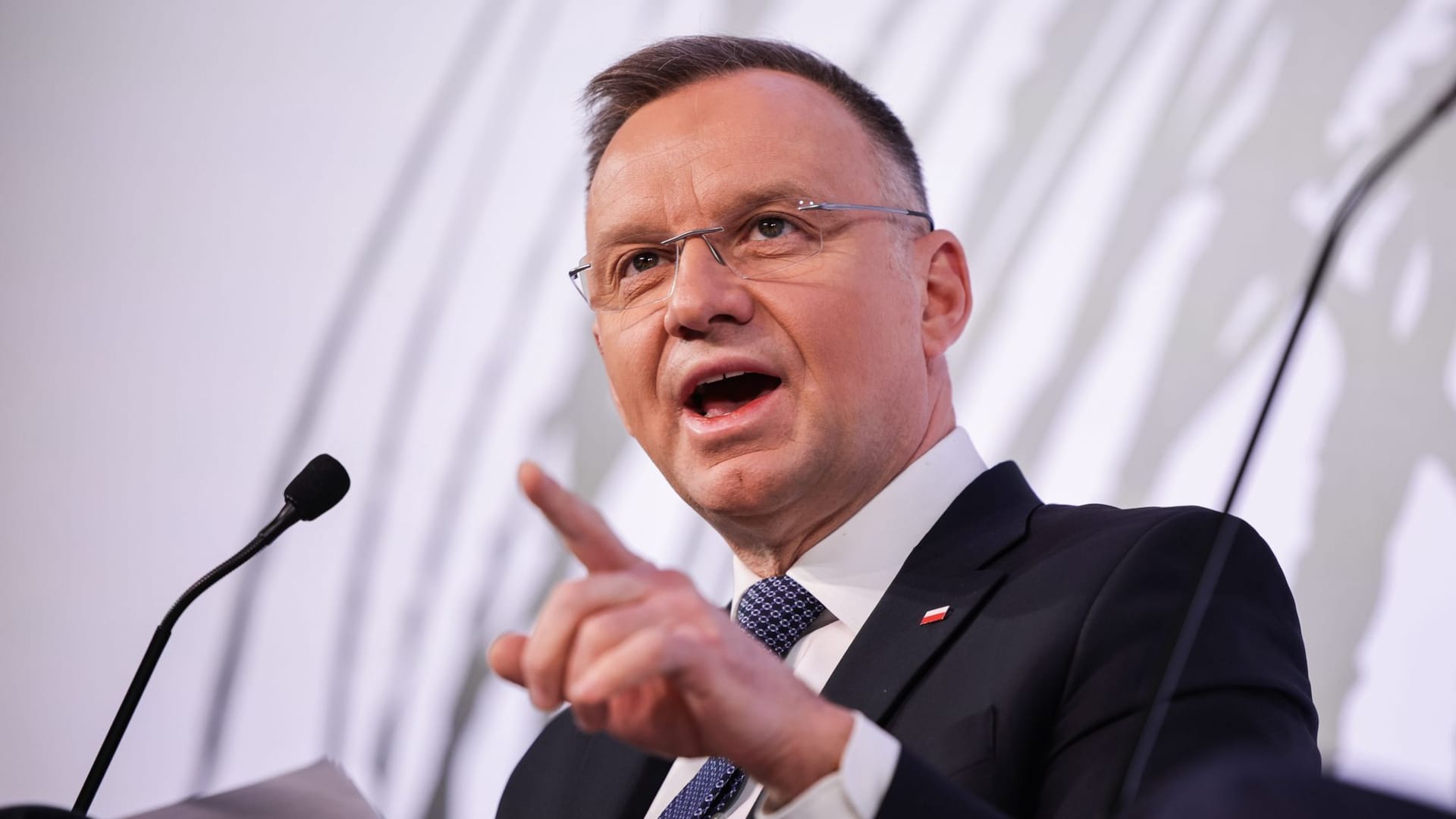 Polens Präsident Andrzej Duda versucht die Re-Demokratisierung aufzuhalten.