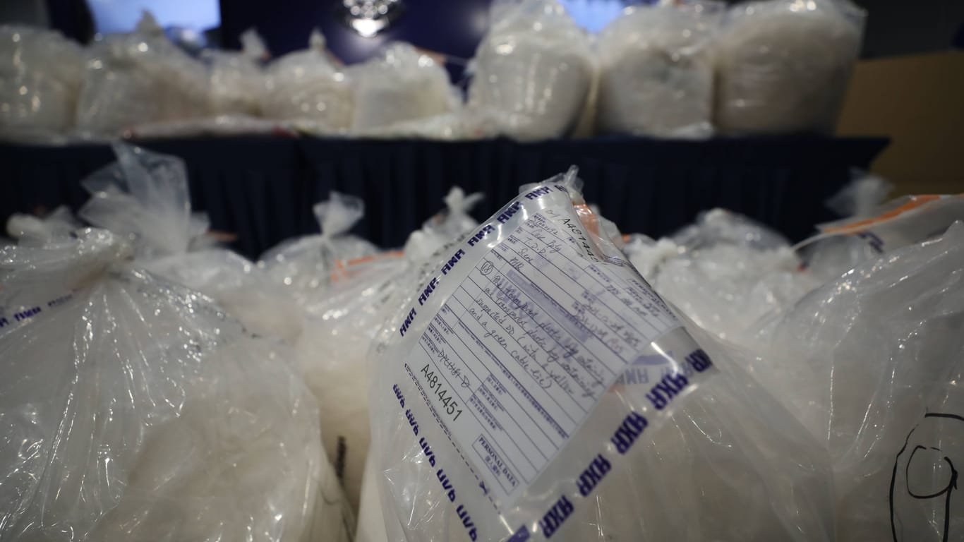 Polizei in Hong Kong beschlagnahmt Ketamin (Symbolbild): In den Niederlanden gingen den Beamten zwei Tonnen der Partydroge ins Netz.
