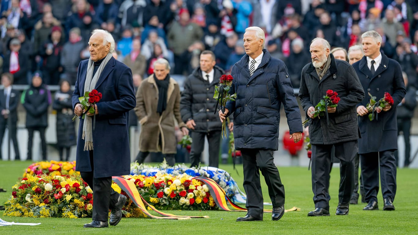Ehemalige Weggefährten von Franz Beckenbauer: Sie alle waren sehr berührt.
