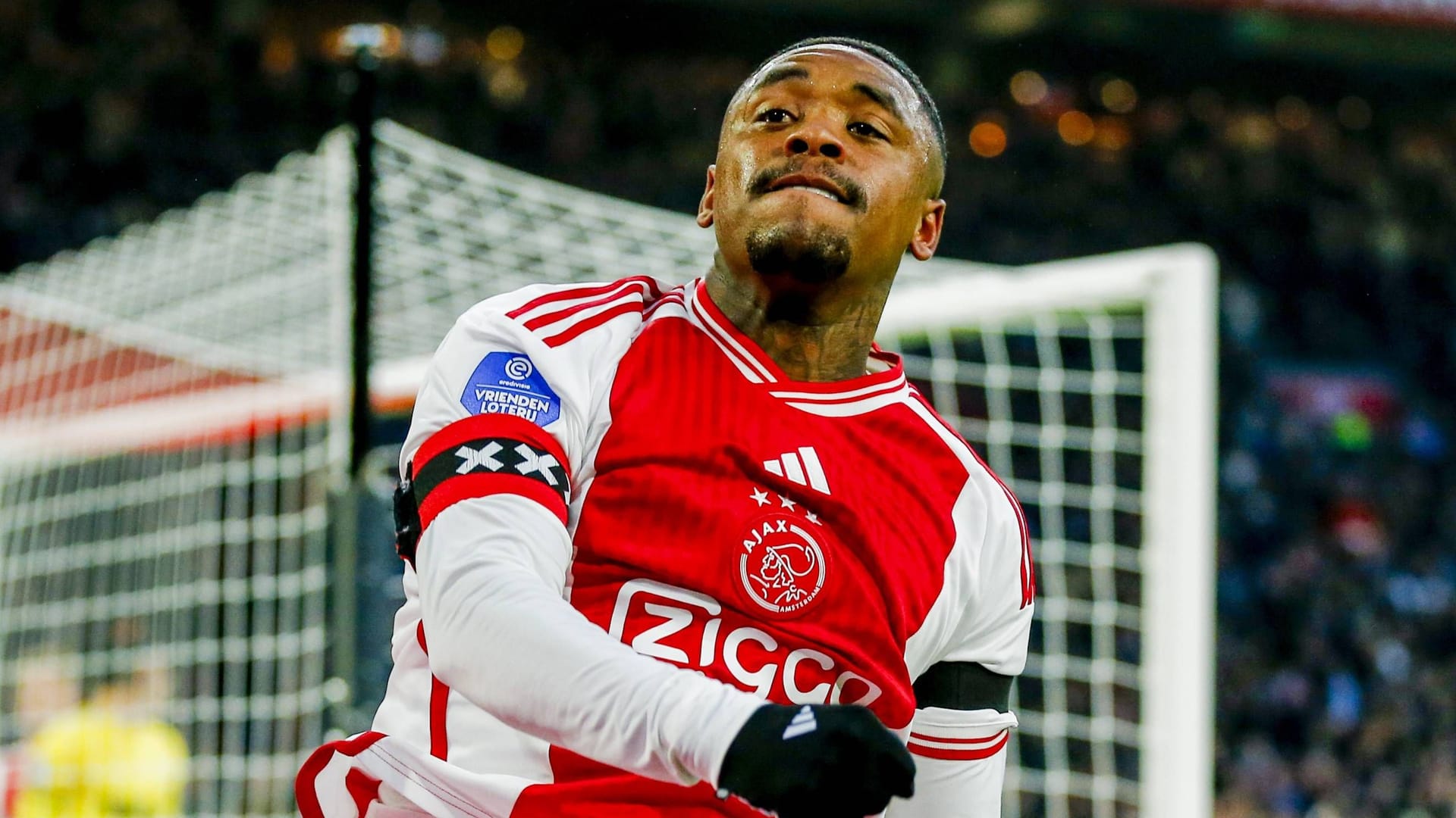 Steven Bergwijn ist bei Ajax Amsterdam ein Schlüsselspieler.