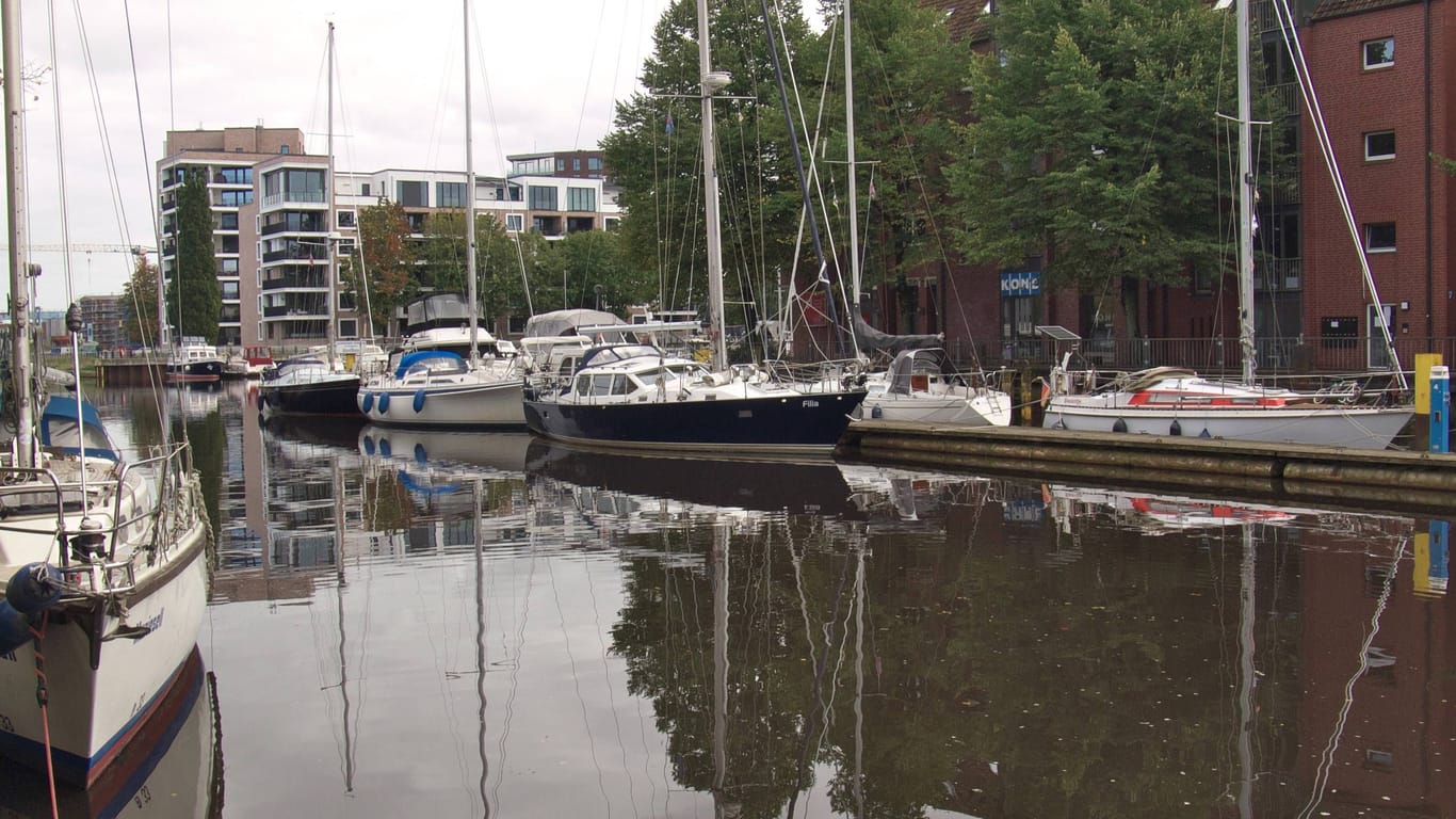 Segelyachten im Stadthafen Oldenburg (Symbolbild): Der kleine Yachthafen liegt unmittelbar in der Nähe des Stadtzentrums.