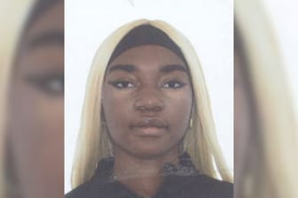 Fahndungsfoto der Polizei: Die Jugendliche Harriet Ohneba B. wird vermisst.