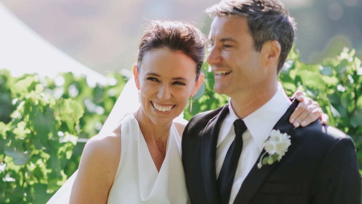 Jacinda Ardern und Clarke Gayford: Neuseelands Ex-Regierungschefin durfte nach langer Wartezeit ihre Hochzeit feiern.