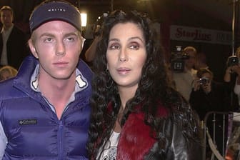 Cher und ihr Sohn Elijah Blue: Hier posieren sie im Jahr 2001.
