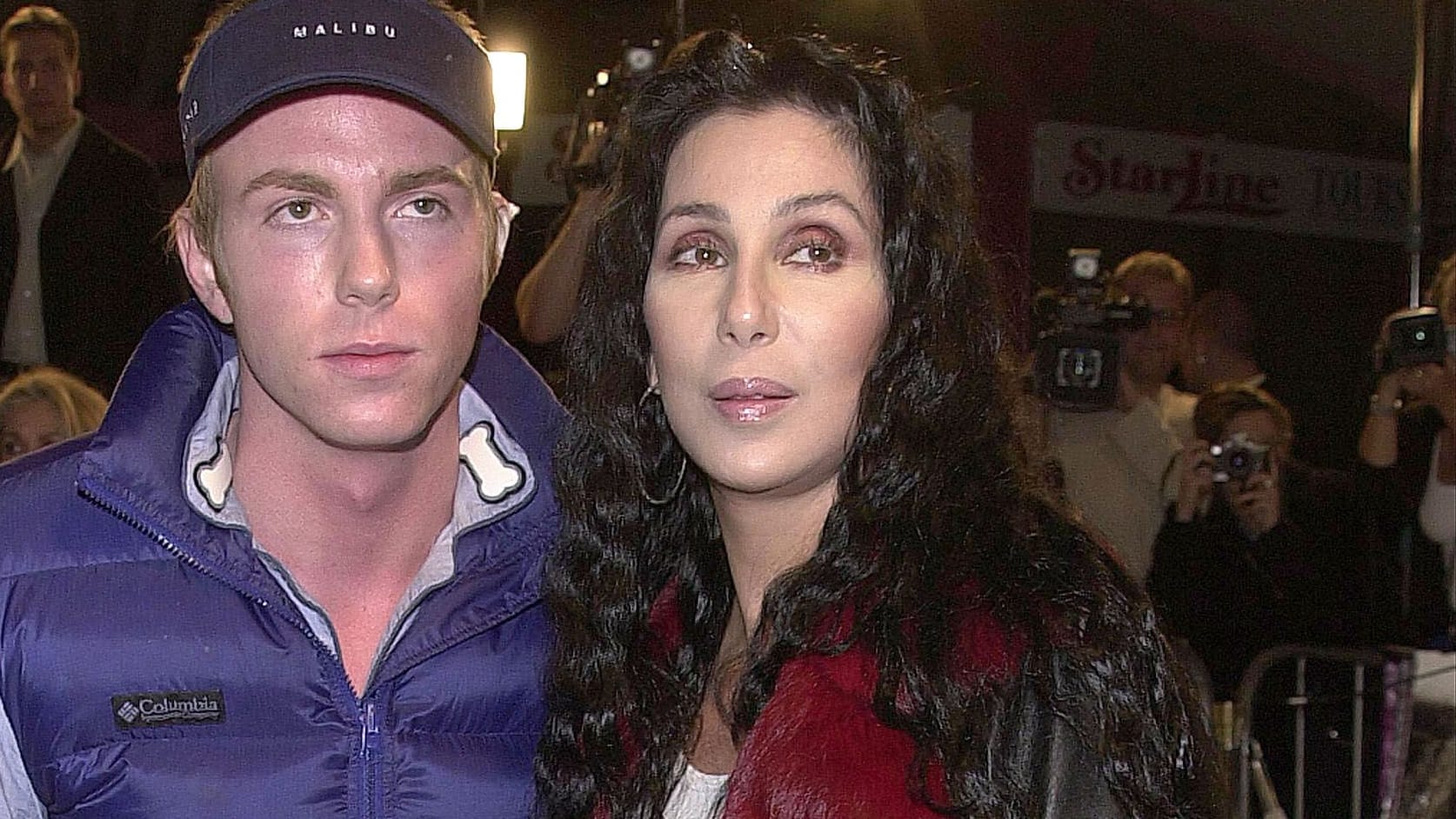 Cher und ihr Sohn Elijah Blue: Hier posieren sie im Jahr 2001.