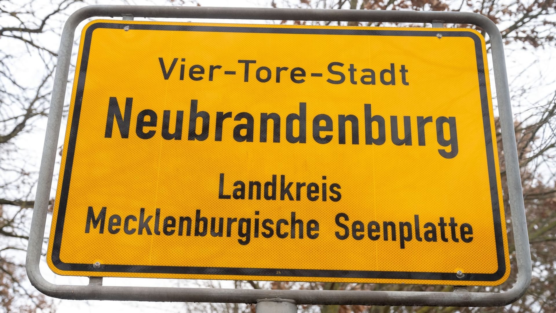 Ortsschild Neubrandenburg