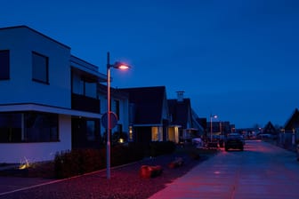 Rotes Licht in Nieuwkoop: Die niederländische Gemeinde war die erste, die die Farbe ihrer Straßenlaternen änderte.
