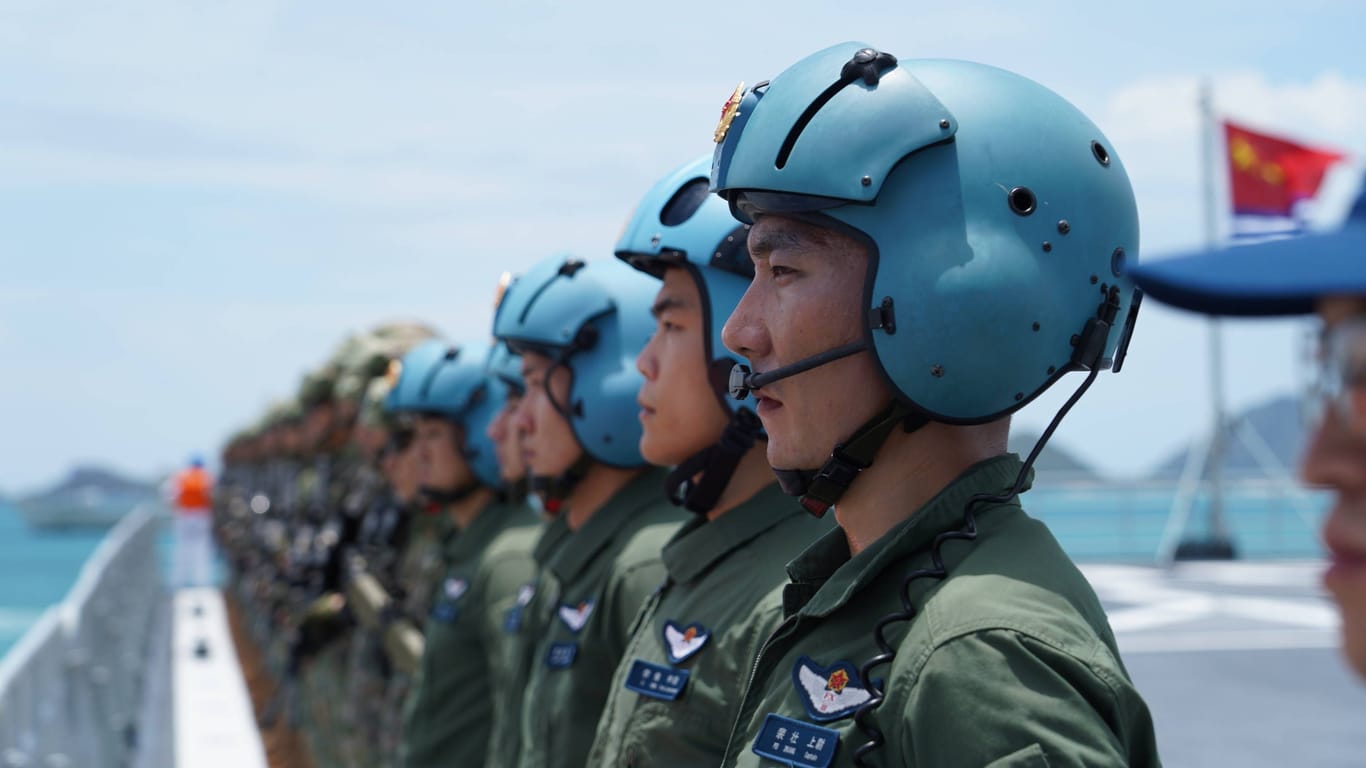 Soldaten der chinesischen Marine bei einer gemeinsamen Übung vor Thailand (Archivbild): Am Donnerstag und Freitag halten China und die USA Militärübungen im Südchinesischen Meer ab.
