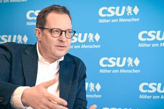 CSU-Generalsekretär Martin Huber: "Noch nie wurde einem Bundeskanzler so wenig vertraut wie Olaf Scholz."