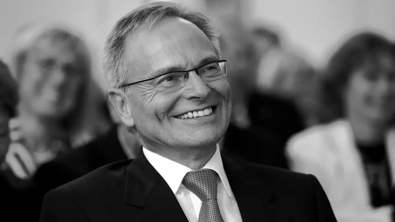Günther Fielmann: Dem Optikerkönig verdanken wir das Ende des Kassengestells.