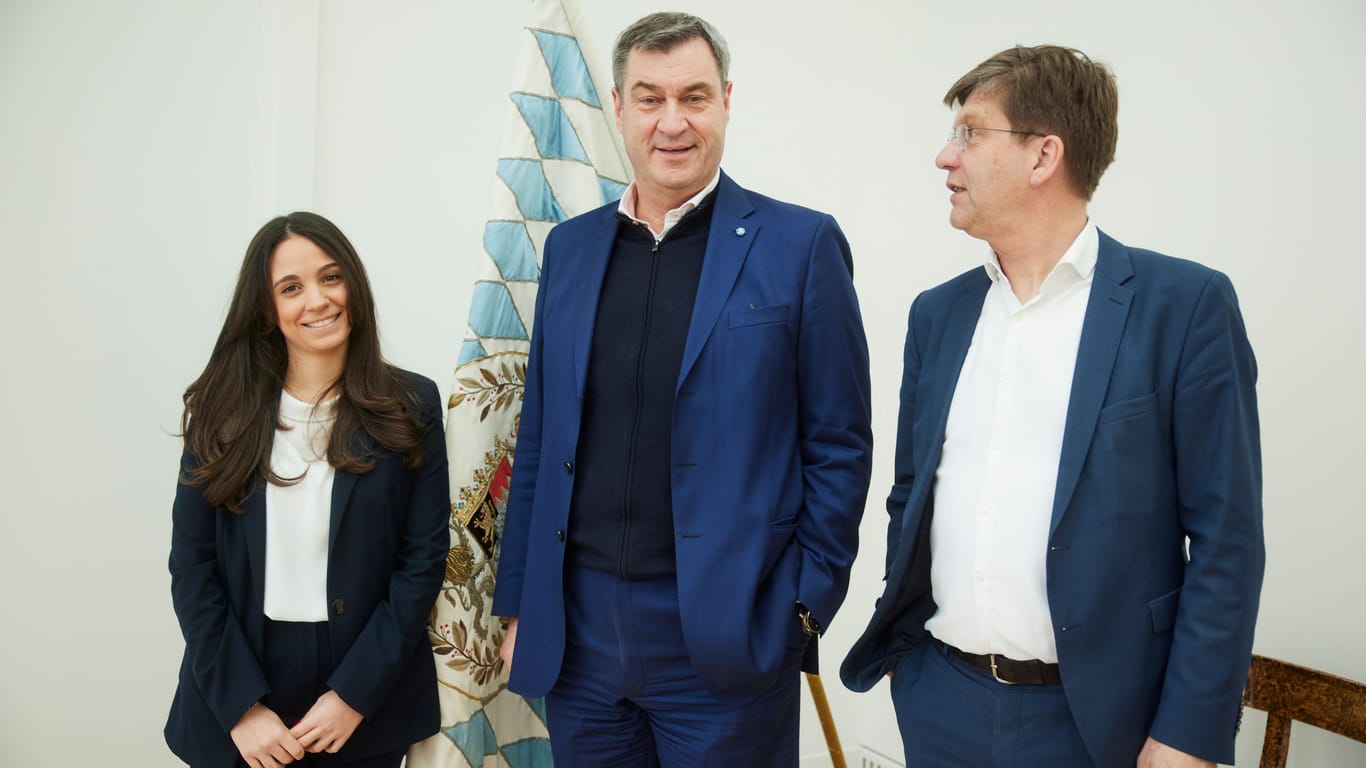 CSU-Parteichef Markus Söder mit den t-online-Redakteuren Sara Sievert und Christoph Schwennicke.