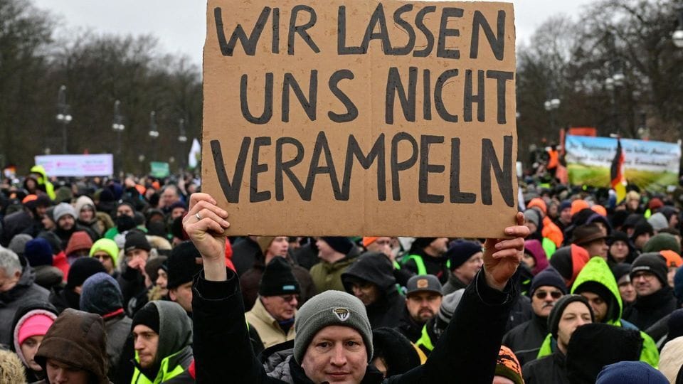 Proteste gegen die Ampel in Berlin: Die Wut entlädt sich auf den Straßen.