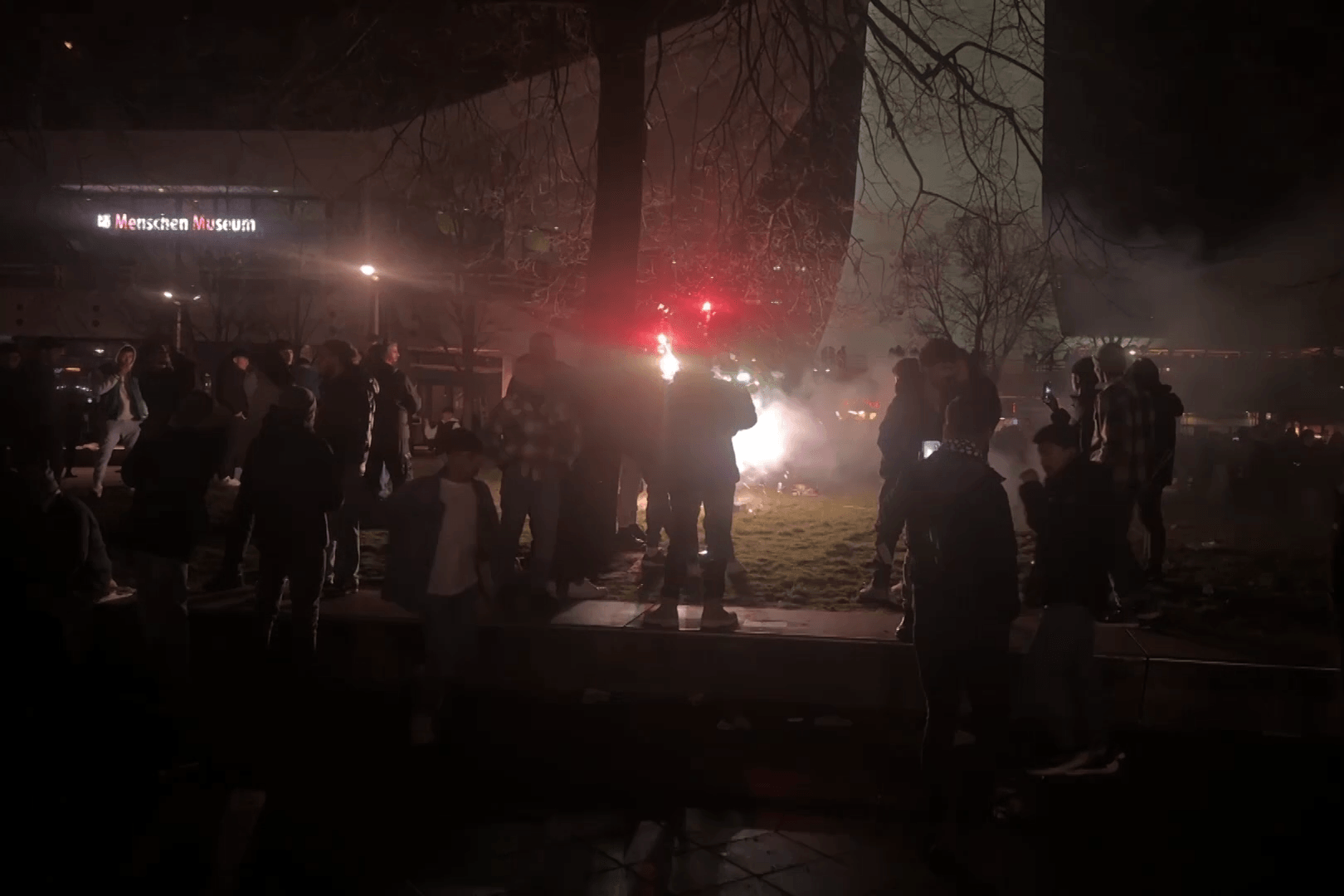 300 Festnahmen in Berlin: Hier musste die Polizei in der Silvesternacht einschreiten.