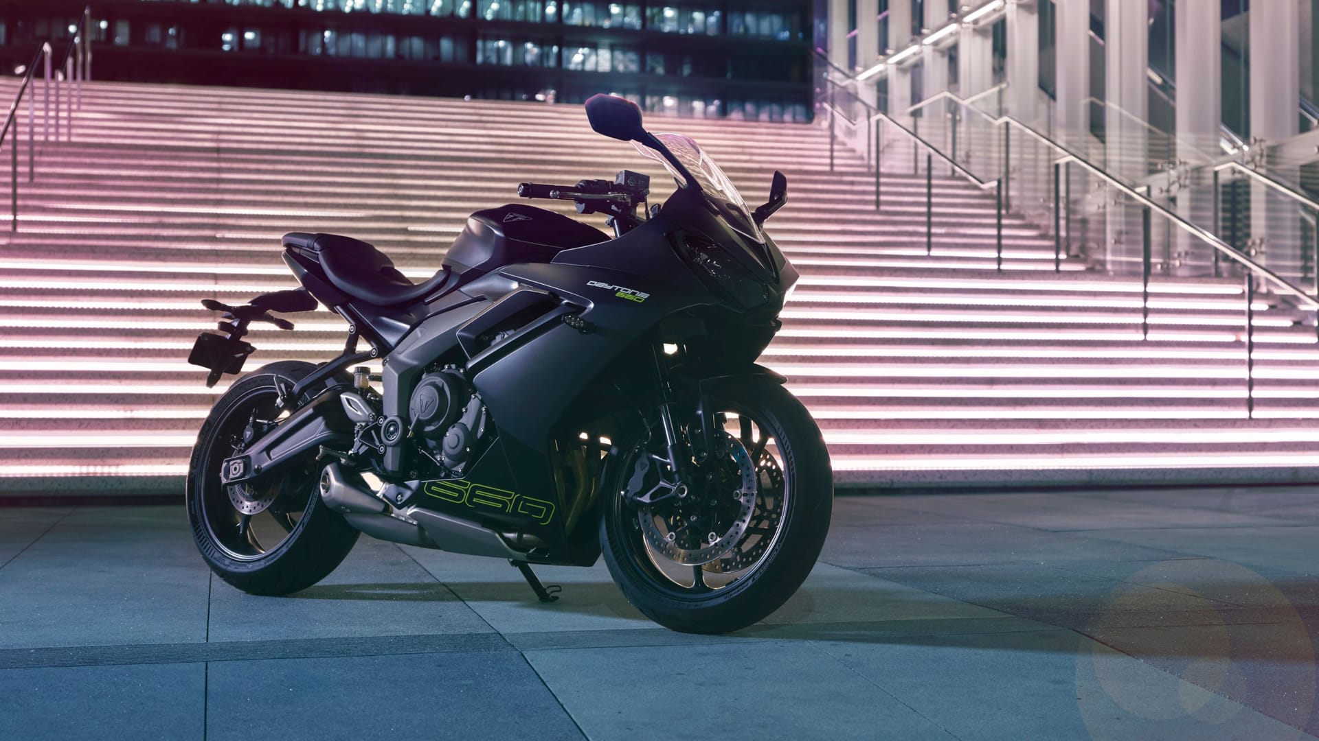 Daytona 660: Triumph hat wieder eine sportliche Maschine im Programm.