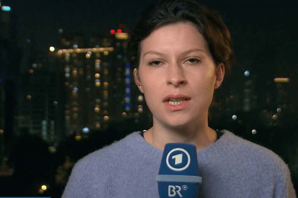 Hanna Resch bei ihrem Bericht aus Israel: Sie hatte offenbar einen Aussetzer, verhaspelte sich.