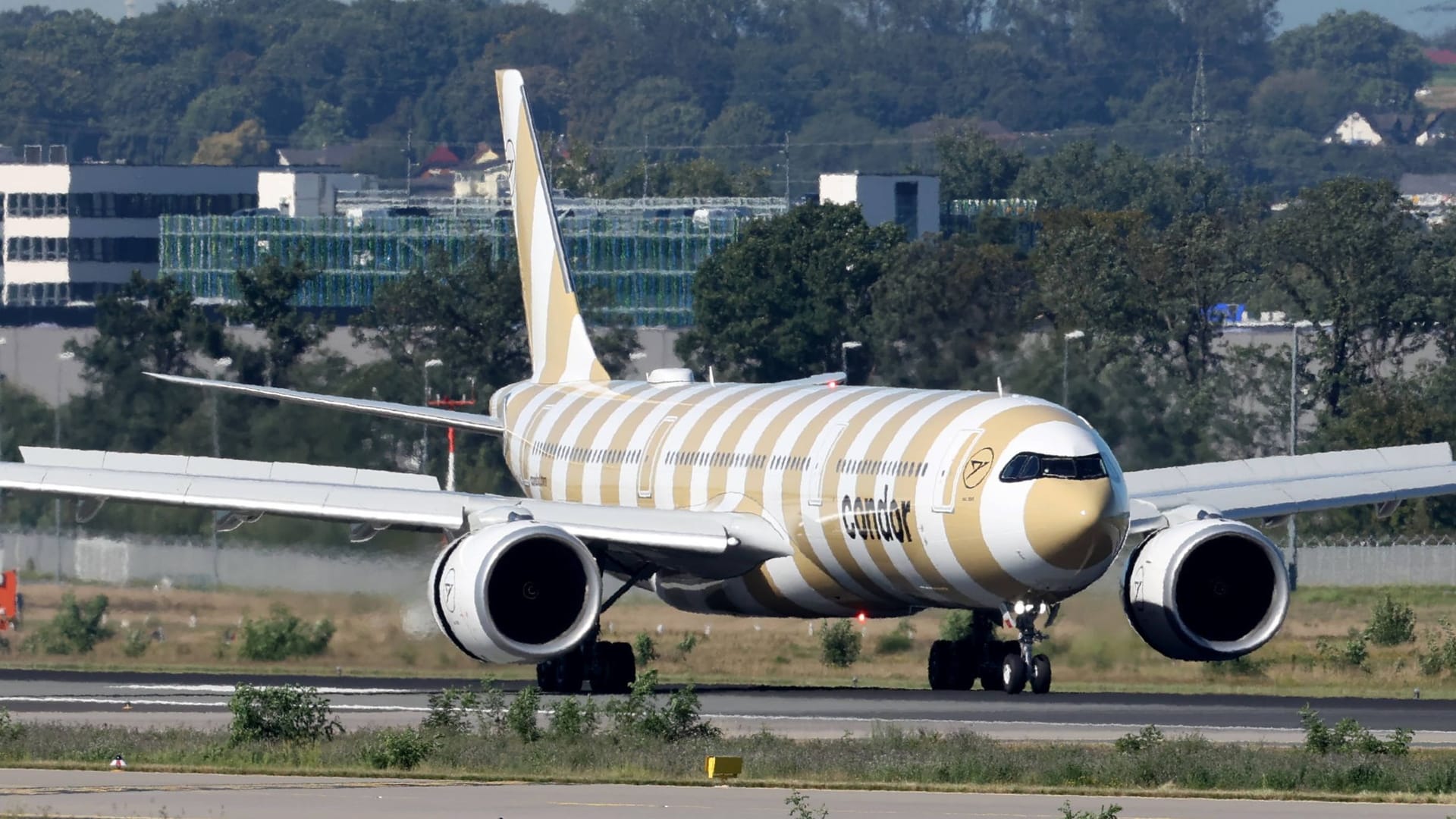 Der Airbus mit der Kennung D-ANRJ (Archivbild): An Bord dieses Fliegers ereignete sich das Drama.