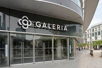 Die Zukunft der Frankfurter Galeria-Filiale in prominenter Hauptwachen-Lage ist ungewiss.