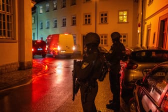 SEK-Einsatz an der Kapuzinerstraße/Fischerei in Bamberg: Ein 66-Jähriger wurde festgenommen.
