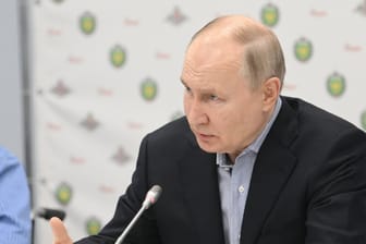 Wladimir Putin (Archivbild): Für einen ukrainischen Präsidentenberater prahlt der Kremlchef.