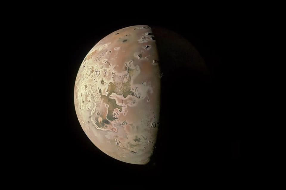 Der Jupitermond Io: Die Sonde Juno flog am 30. Dezember an dem Himmelskörper vorbei.