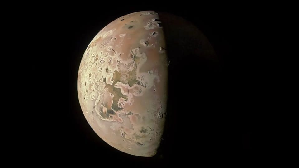 Der Jupitermond Io: Die Sonde Juno flog am 30. Dezember an dem Himmelskörper vorbei.