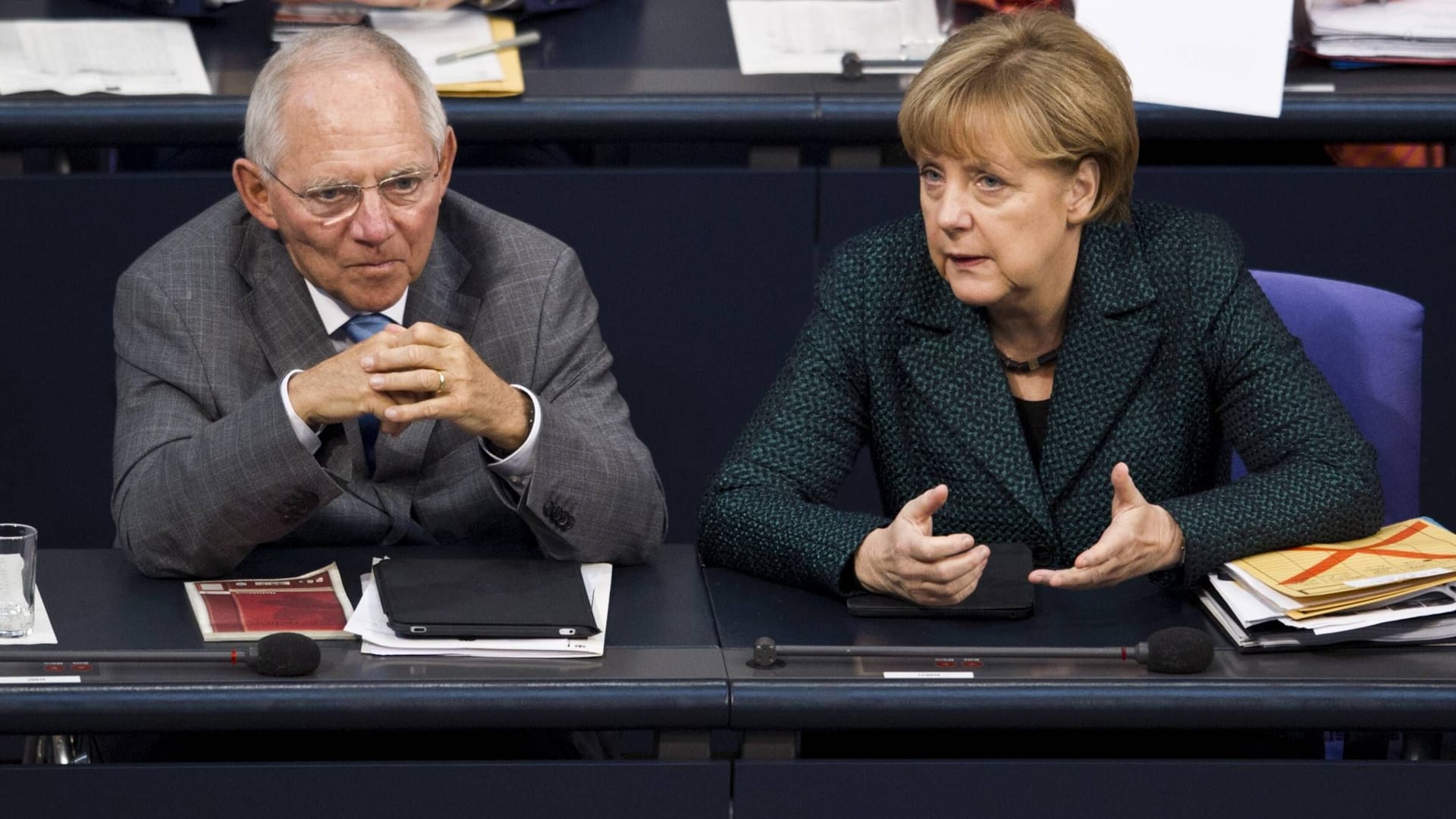 Wolfgang Schäuble und Angela Merkel (Archivbild):