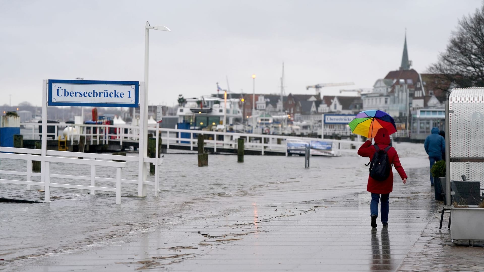 Hochwasser in Schleswig-Holstein - Travemünde