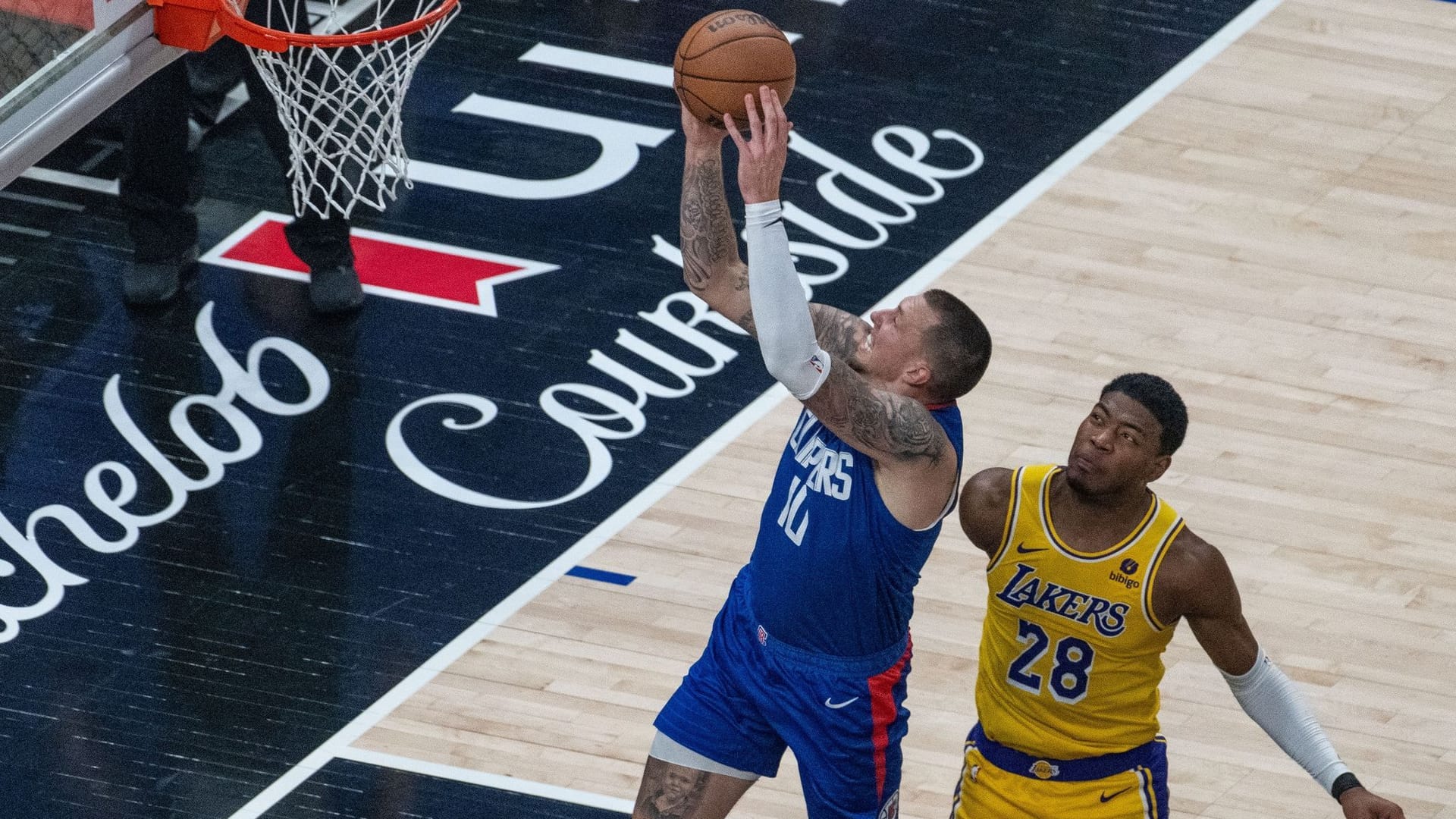 Daniel Theis Daniel Theis