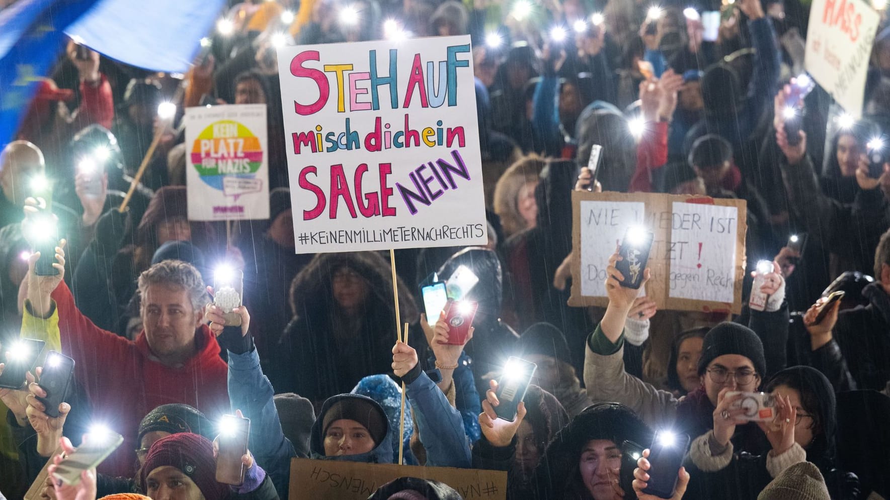 Demonstration gegen Rechtsextremismus und die AfD in Darmstadt: Tausende kamen zu einem Protest zusammen.