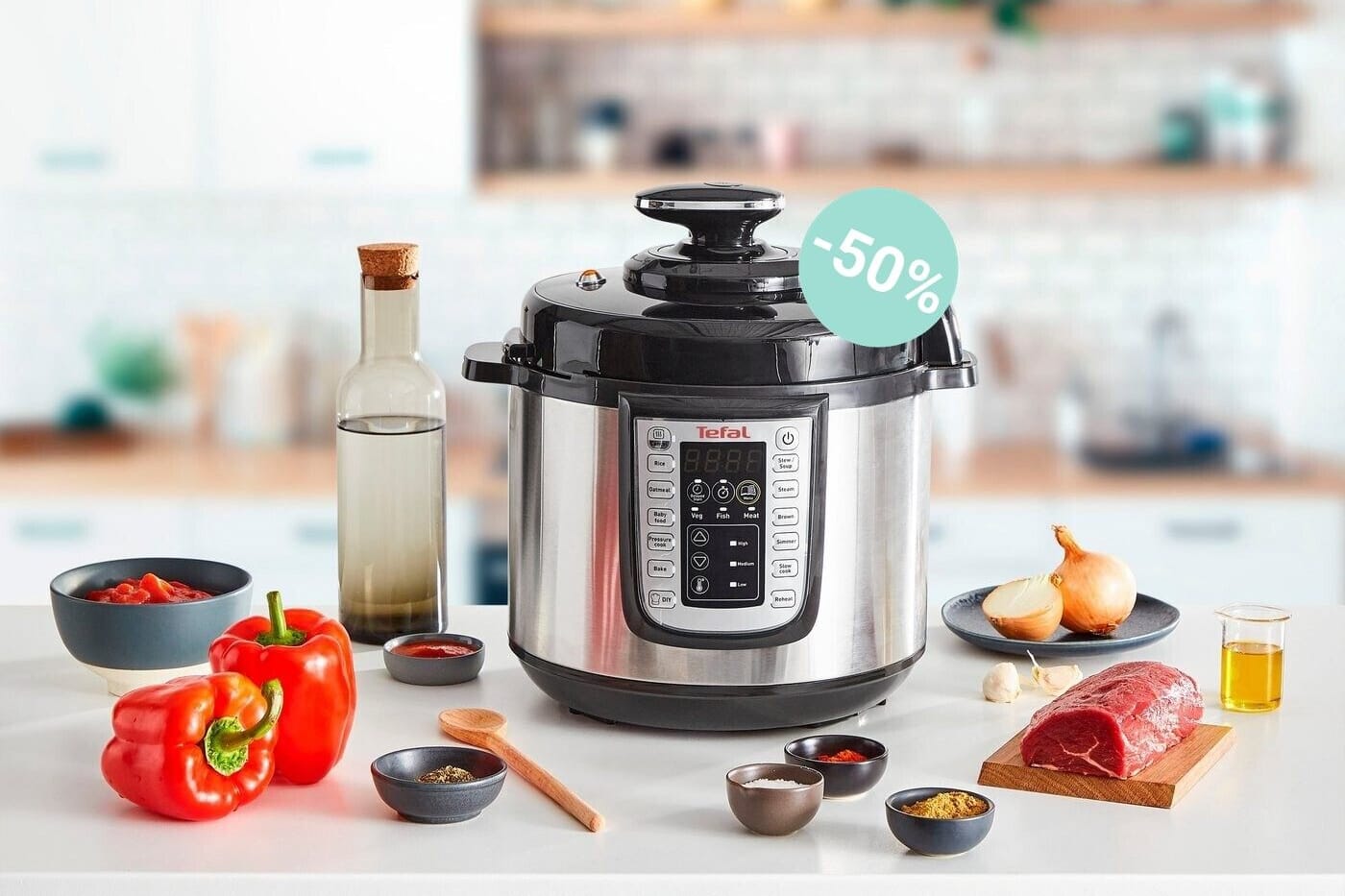 Bei Amazon sichern Sie sich heute den Fast & Delicious Multikocher CY505E von Tefal für weniger als 90 Euro im Blitzangebot.