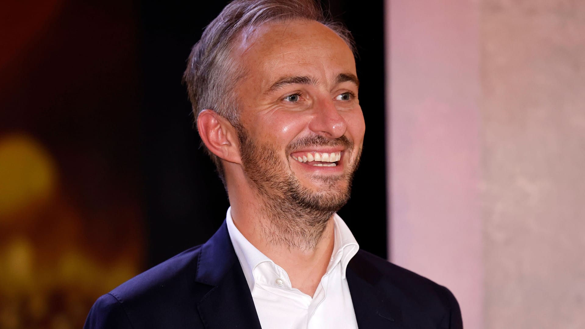 Moderator Jan Böhmermann bei einer Gala (Archivfoto): Er ist in einem der beliebtesten Podcasts Deutschlands zu hören. Moderator Jan Böhmermann bei einer Gala (Archivfoto): Er ist in einem der beliebtesten Podcasts Deutschlands zu hören.