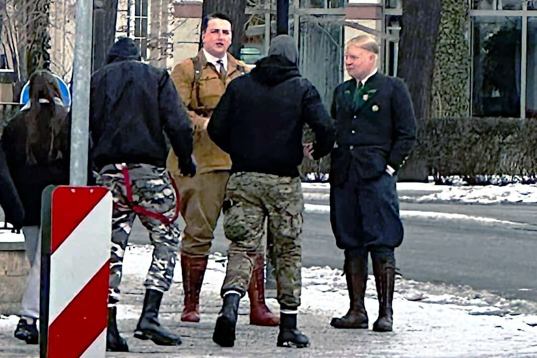 Mutmaßliche Neonazis in Pirna: Sie waren am Rande eines Anti-AfD-Protests in Erscheinung getreten.