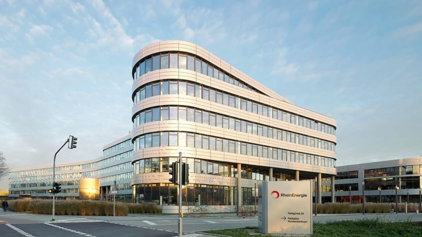 Die Zentrale der RheinEnergie (Symbolbild): In Köln will das Unternehmen Europas größte Wärmepumpe bauen.