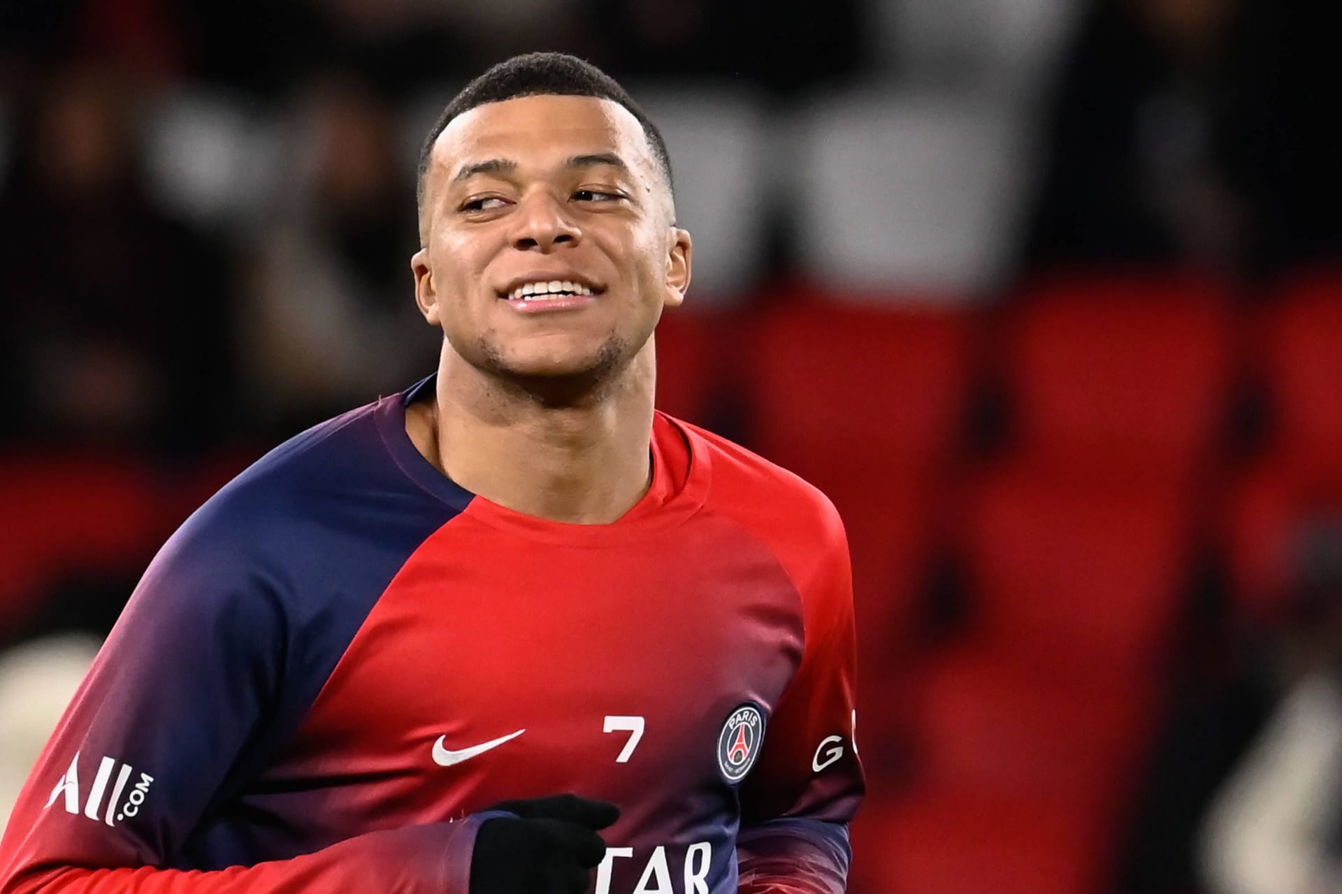 Kylian Mbappé: Die Entscheidung um die Zukunft des PSG-Stars soll gefallen sein.