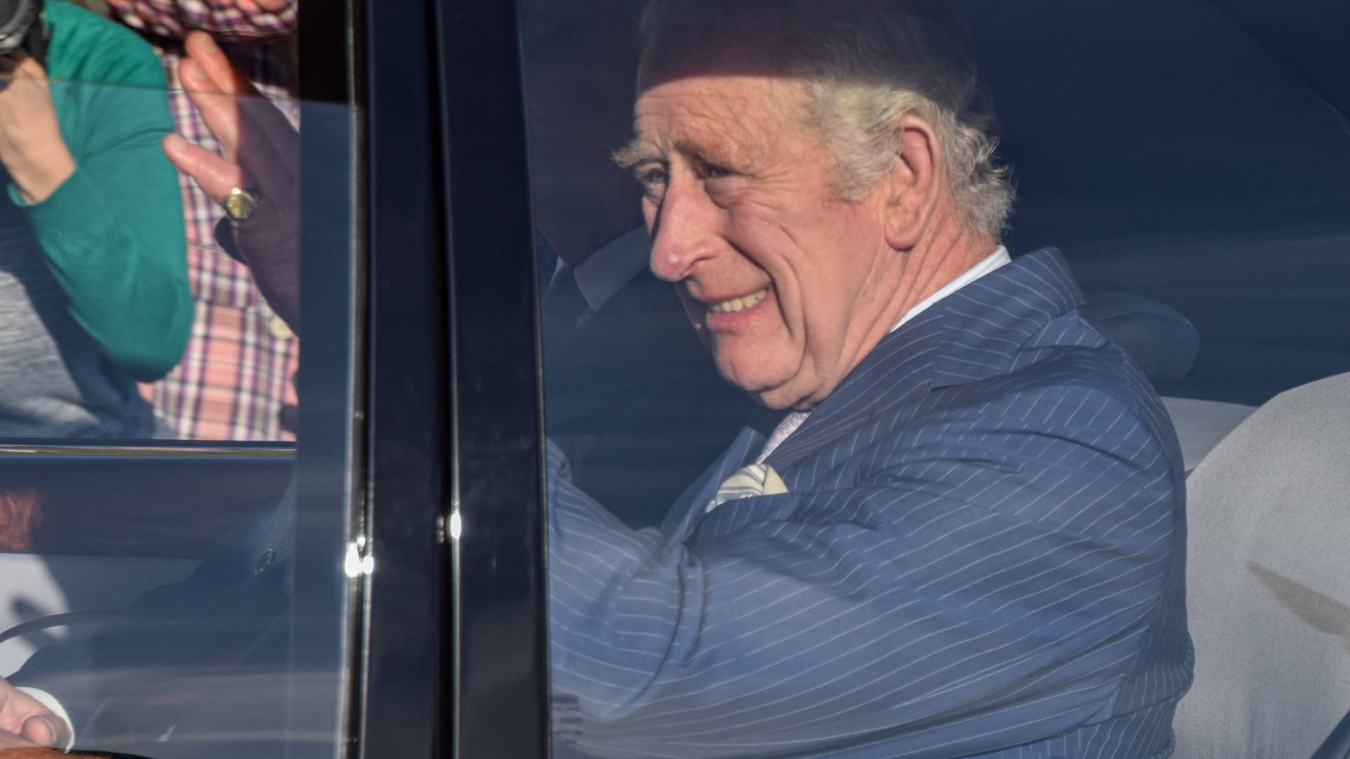 König Charles III. soll auch auf Autofahrten seiner Arbeit nachgehen.