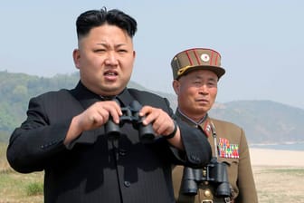 Der nordkoreanische Machthaber Kim Jong-un bei einer Militärübung (Archivbild).