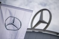 Mercedes-Benz erwägt Verkauf..