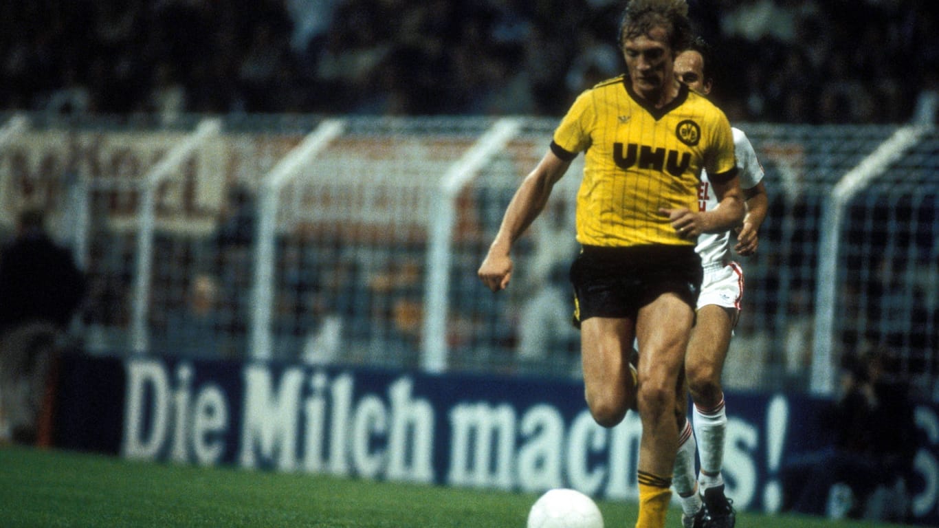 Ungewöhnliches Bild: Franz-Josef "Jupp" Tenhagen im Trikot von Borussia Dortmund.