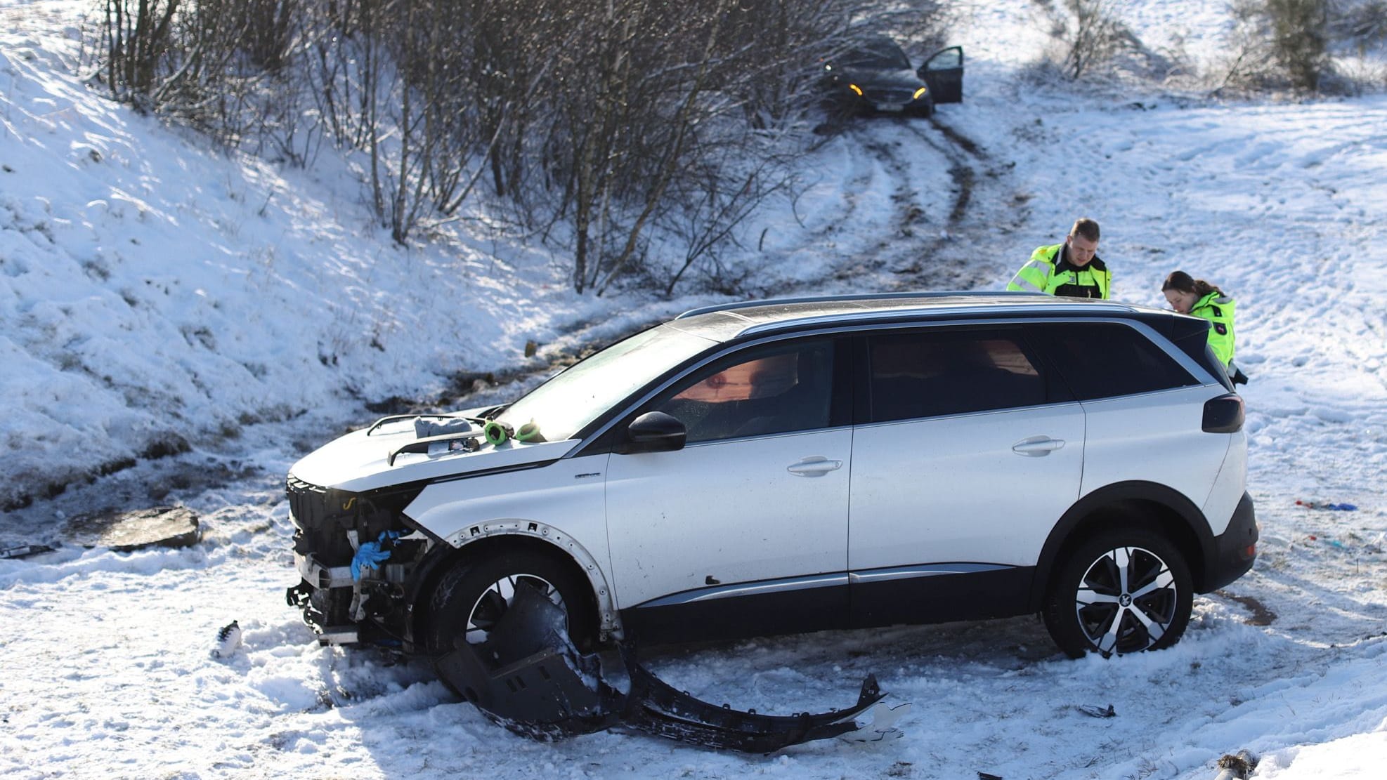 Bispingen/Schneverdingen: Ersthelfer auf der A7 von Wagen erfasst – zwei Tote