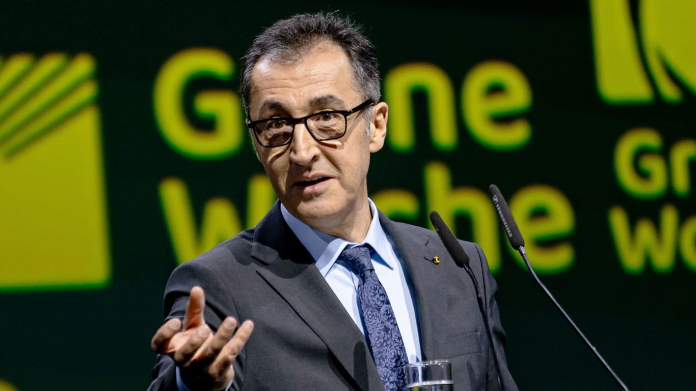 Cem Özdemir (Bündnis 90/Die Grünen), Bundesminister für Ernährung und Landwirtschaft, spricht bei der Eröffnung der Internationalen Grünen Woche.