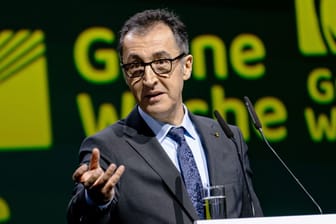 Cem Özdemir (Bündnis 90/Die Grünen), Bundesminister für Ernährung und Landwirtschaft, spricht bei der Eröffnung der Internationalen Grünen Woche.