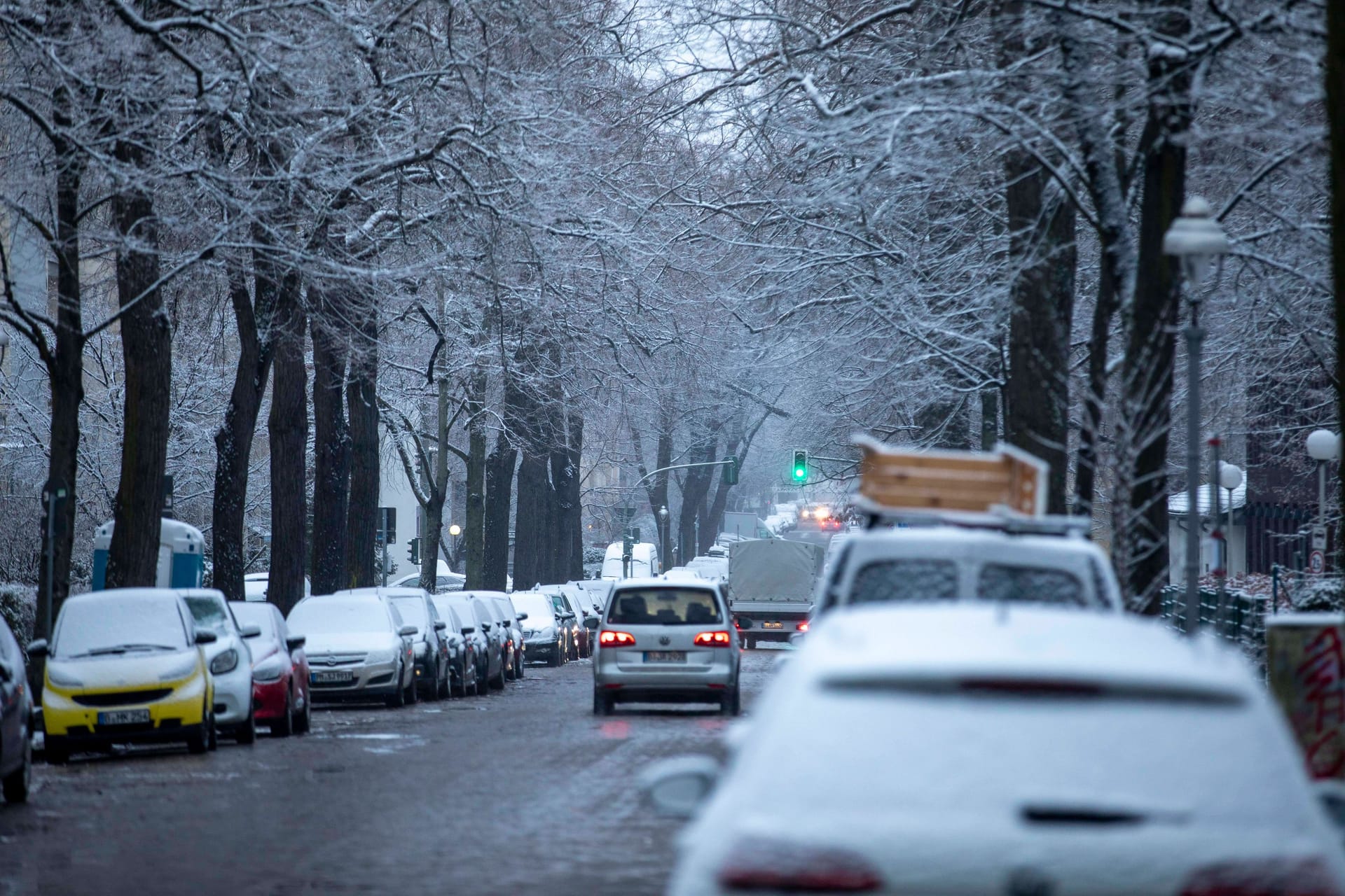 Schnee in der Hauptstadt: In Berlin und Brandenburg bleibt es eisig.