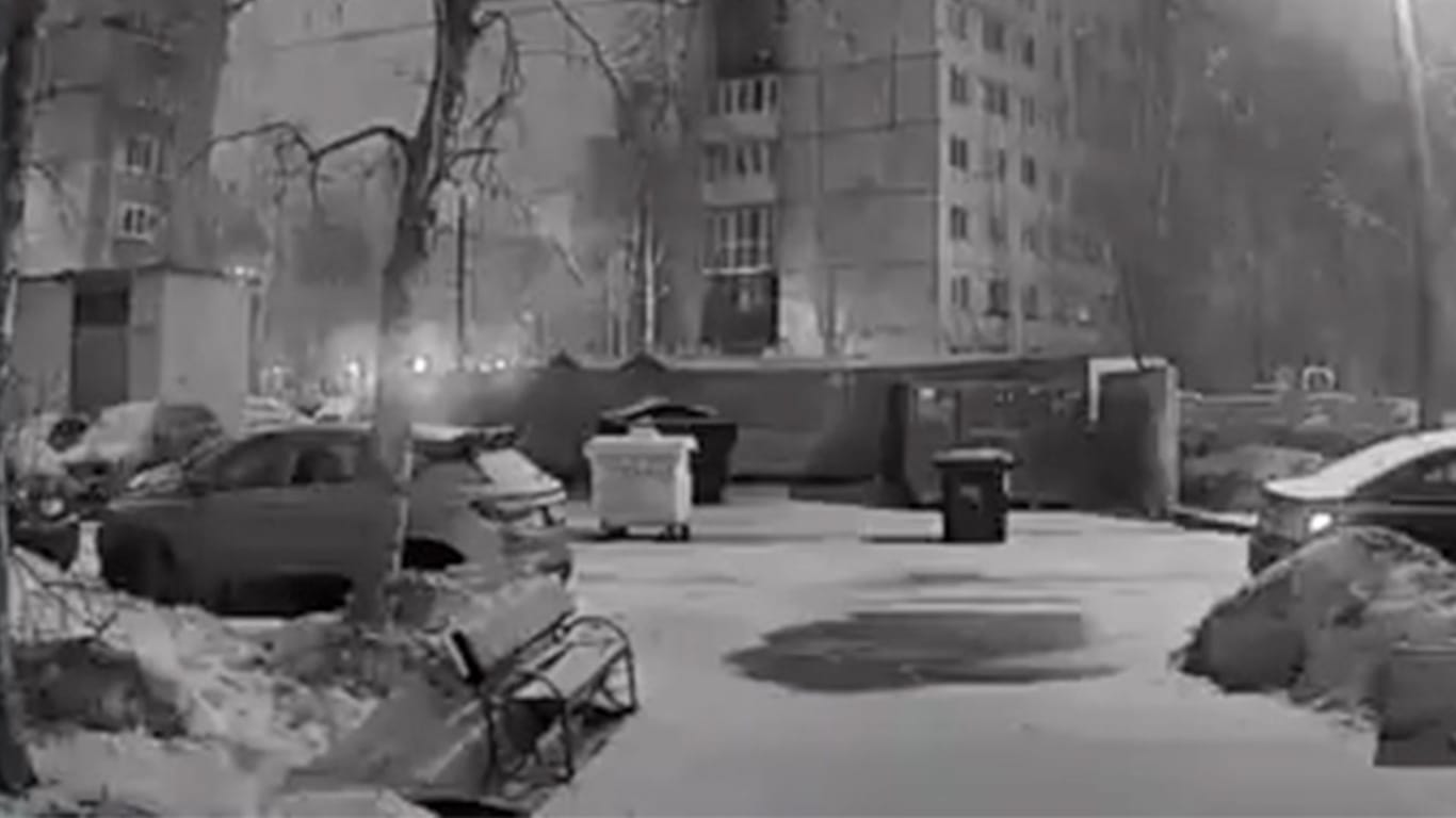 Video zeigt Explosion nach Drohneneinschlag in St. Petersburg