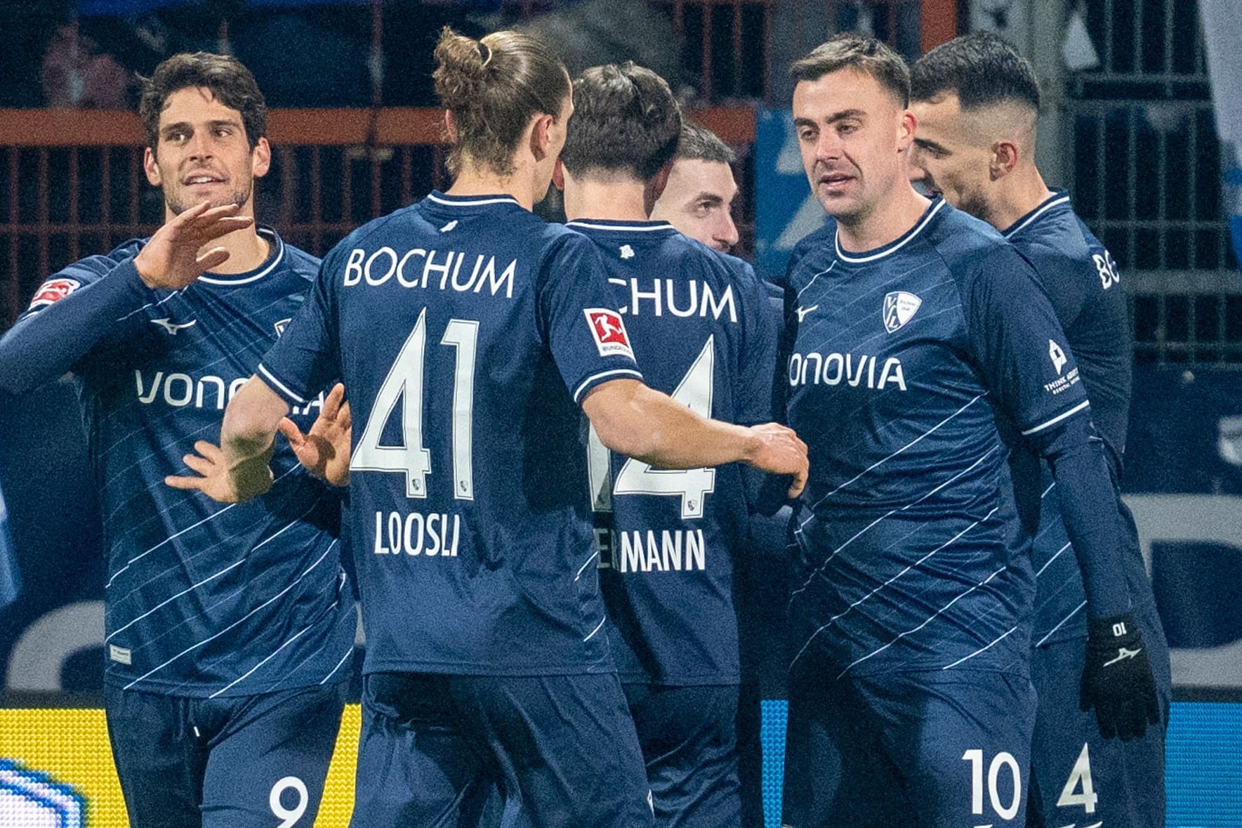 Jubel in Bochum: Der VfL bezwang den VfB.