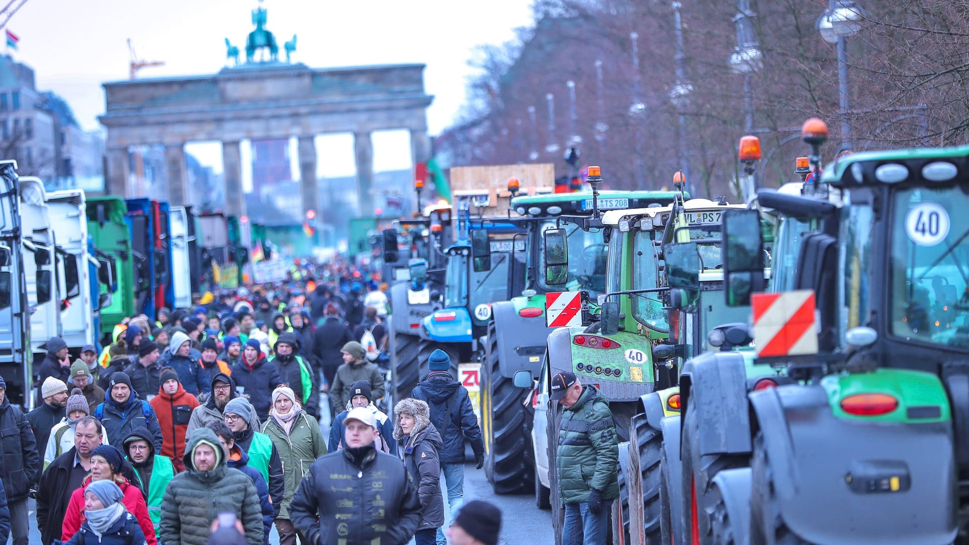 Bauernprotest in Berlin: Nach den Demonstrationen haben die Grünen nun einen Vorschlag. Bauernprotest in Berlin: Nach den Demonstrationen haben die Grünen nun einen Vorschlag.