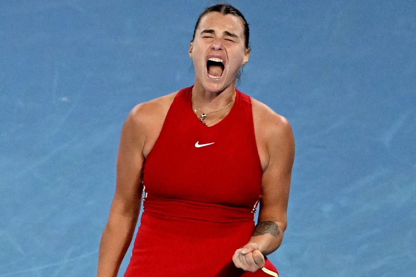 Jubelschrei: Aryna Sabalenka nach ihrem Sieg im Finale gegen Zheng Quinwen.