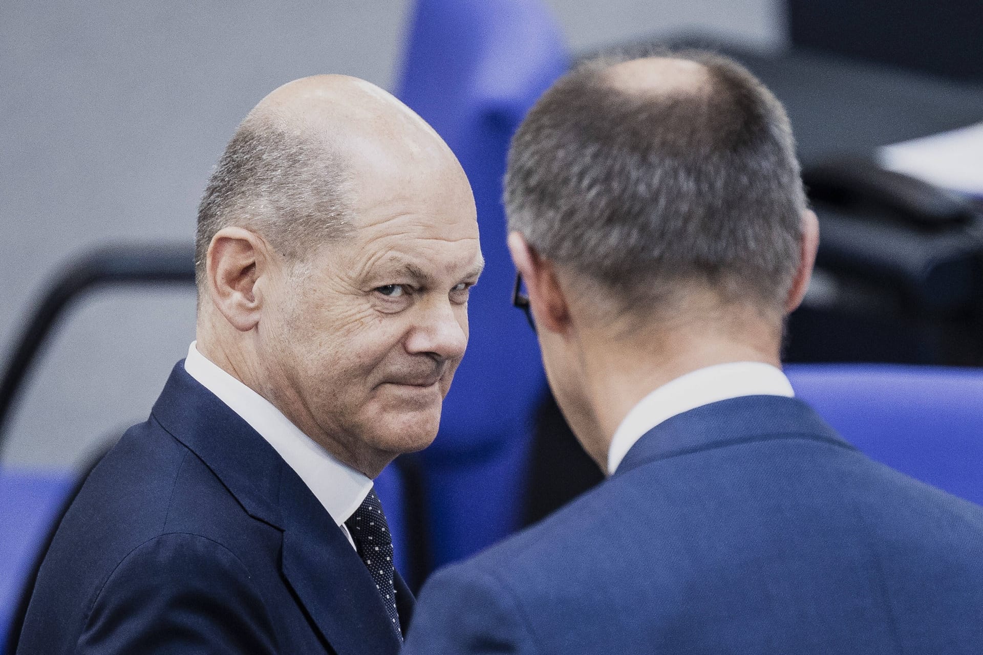 Wann verteidigen Olaf Scholz und Friedrich Merz gemeinsam die Demokratie?