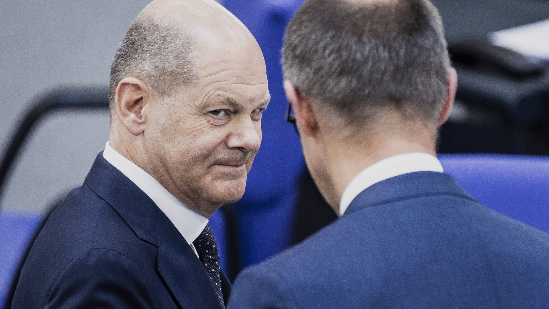 Wann verteidigen Olaf Scholz und Friedrich Merz gemeinsam die Demokratie?