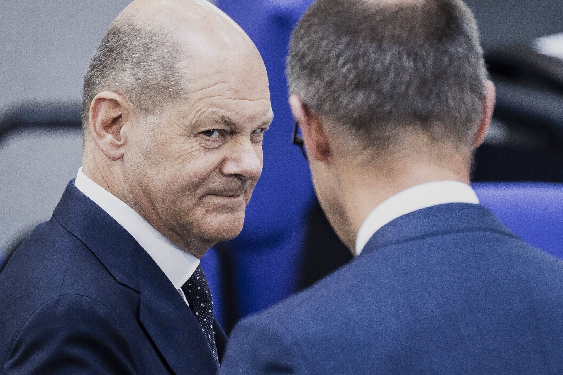 Wann verteidigen Olaf Scholz und Friedrich Merz gemeinsam die Demokratie?