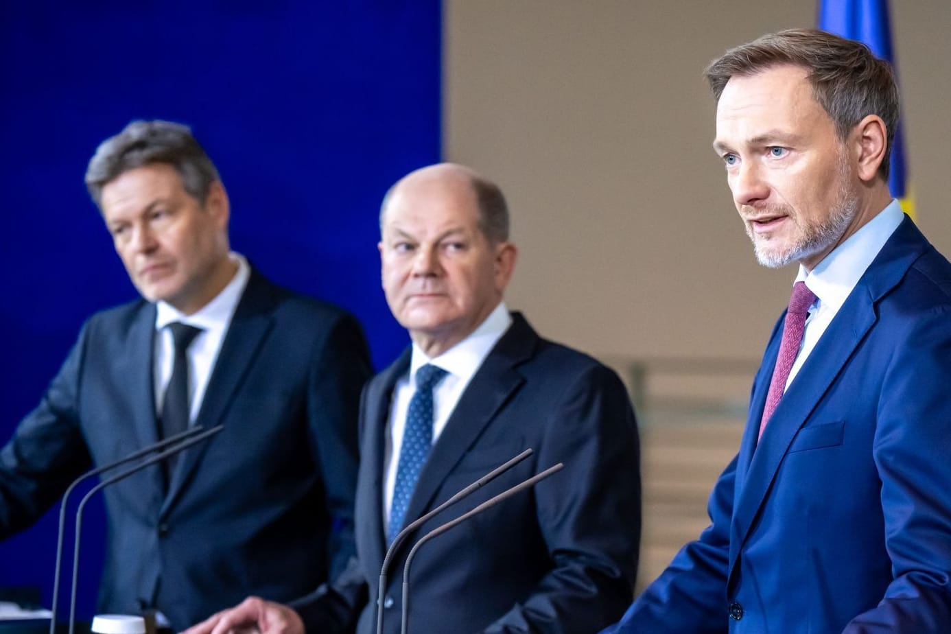 Robert Habeck, Olaf Scholz und Christian Lindner: Die Ampel legt den Bundeshaushalt für 2024 fest.